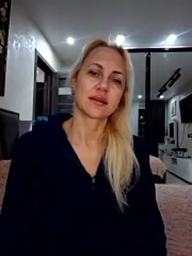 KissMiSveet online show from 01-18-26, 07:39