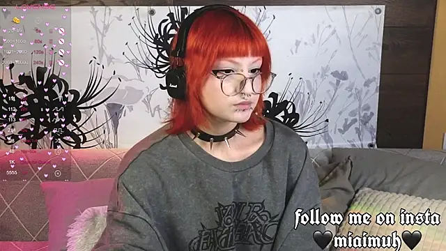 mia  yui online show from 09-25-25, 08:04