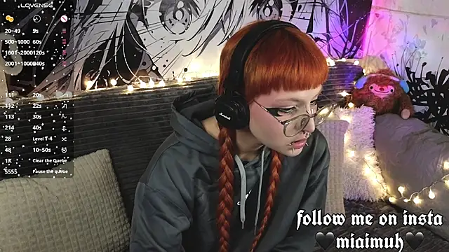 mia  yui online show from 02-16-26, 09:24