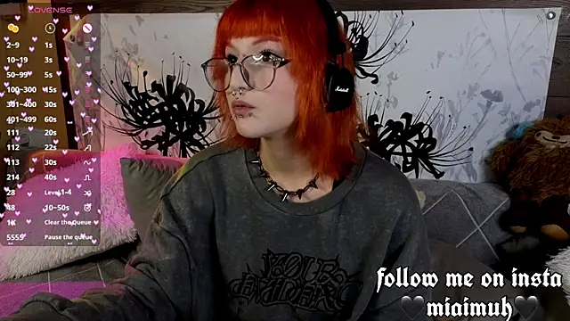 mia  yui online show from 10-02-25, 10:57