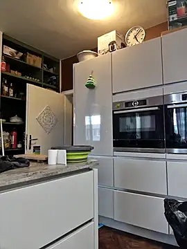 Alexandra knight online show from 01-15-26, 02:09