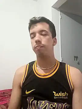 Snapshot of W33dbo chatting on 11-12-25, 05:00 W33dbo online show from 11-12-25, 05:00