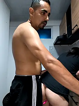 stivenlujan69 online show from 12-17-25, 03:33