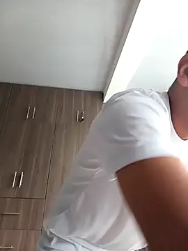 stivenlujan69 online show from 11-20-25, 01:01