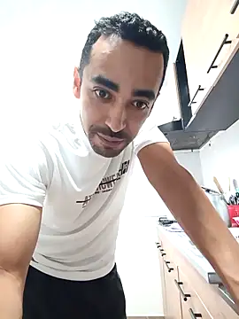 stivenlujan69 online show from 02-15-26, 06:18