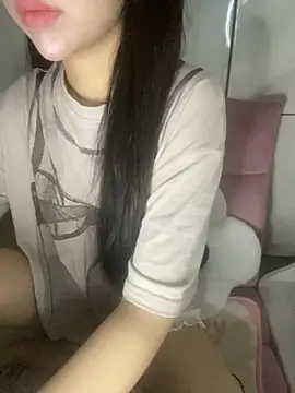 Snapshot of RubyBerry chatting on 10-06-25, 06:36 RubyBerry online show from 10-06-25, 06:36