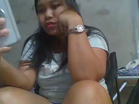 Veeluna16 online show from 12-01-25, 01:39