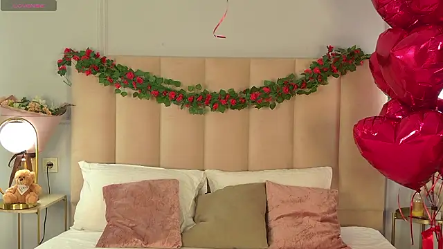 AdoraCortes online show from 02-22-26, 05:10