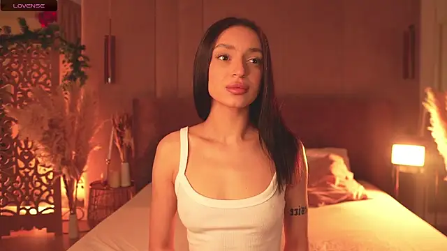 AdoraCortes online show from 03-07-26, 05:03