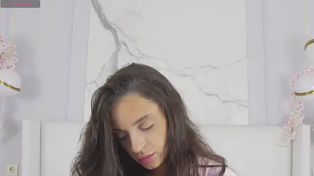 AdoraCortes online show from 09-09-25, 05:06