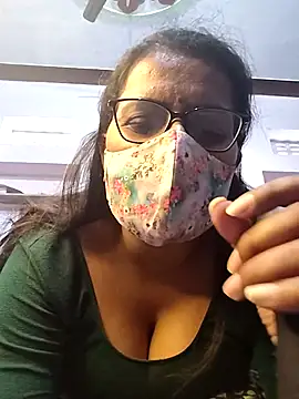 Snapshot of sexy_aaru chatting on 11-13-25, 05:33 sexy aaru online show from 11-13-25, 05:33