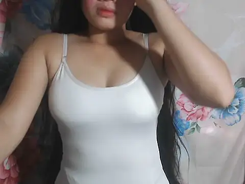 Snapshot of Katie_Winslet chatting on 09-20-25, 02:49 Katie Winslet online show from 09-20-25, 02:49