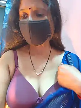 Snapshot of Sonalihot_ chatting on 12-18-25, 06:40 Sonalihot online show from 12-18-25, 06:40