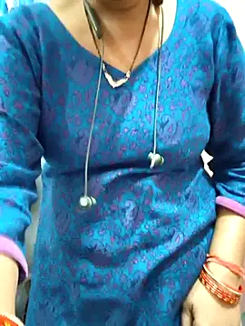 Snapshot of Sonalihot_ chatting on 12-01-25, 06:03 Sonalihot online show from 12-01-25, 06:03