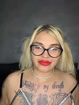 Snapshot of Princess-Jasmine07 chatting on 03-11-26, 05:18 Princess-Jasmine07 online show from 03-11-26, 05:18