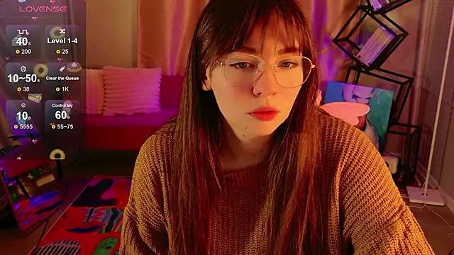 Snapshot of Moon__Bunny chatting on 05-11-26, 02:18 Moon Bunny online show from 05-11-26, 02:18
