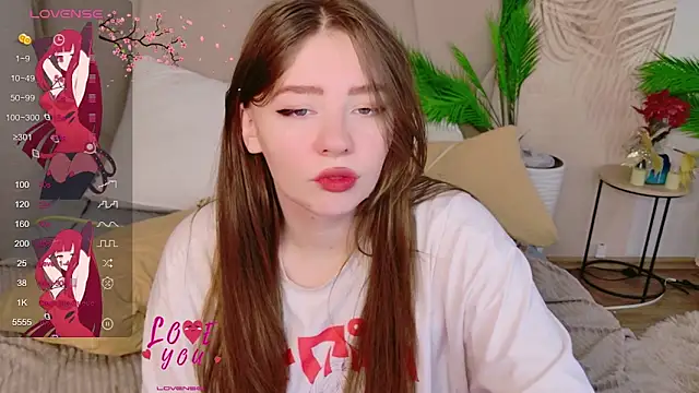 Moon  Bunny online show from 04-09-26, 04:24