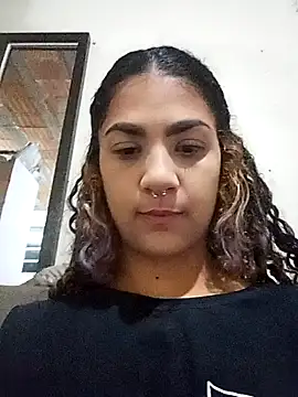 Snapshot of Camilla-23y chatting on 10-23-25, 02:10 Camilla-23y online show from 10-23-25, 02:10