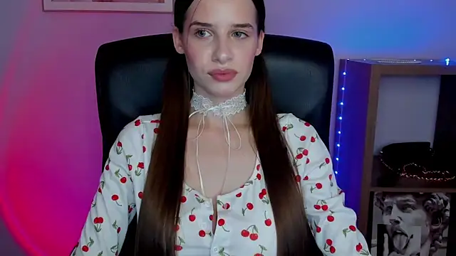 LuxMaya online show from 11-12-25, 07:45