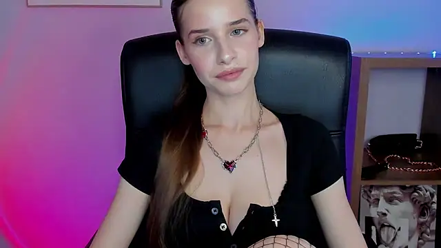 LuxMaya online show from 10-29-25, 07:29