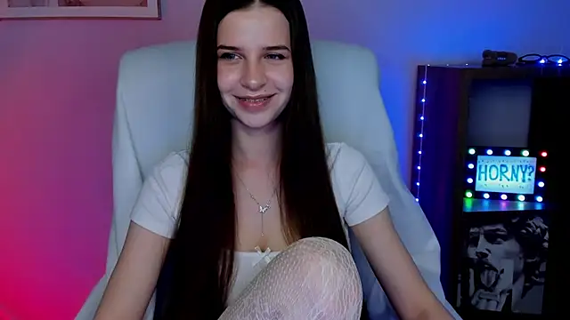 LuxMaya online show from 03-26-26, 07:50