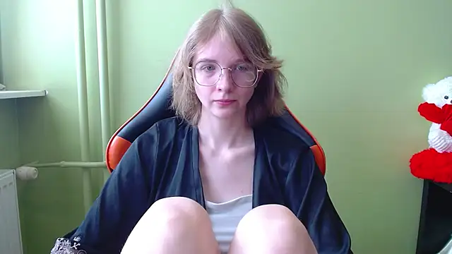 Snapshot of juicyPenny chatting on 04-29-26, 06:28 juicyPenny online show from 04-29-26, 06:28