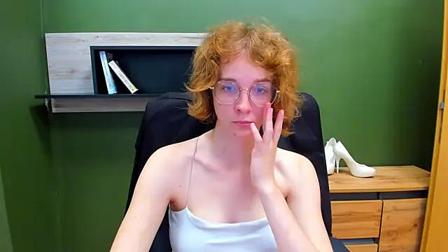 juicyPenny online show from 09-09-25, 06:34