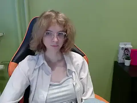 juicyPenny online show from 12-05-25, 09:52