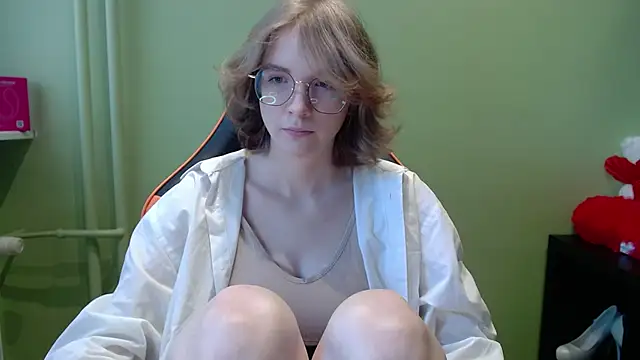 Snapshot of juicyPenny chatting on 05-08-26, 06:28 juicyPenny online show from 05-08-26, 06:28
