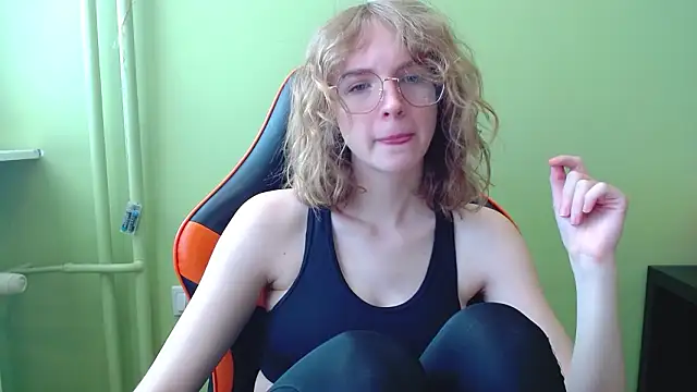 juicyPenny online show from 03-11-26, 07:24