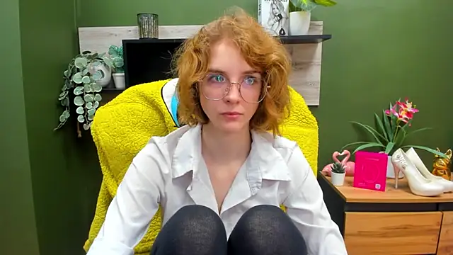 juicyPenny online show from 10-24-25, 06:23