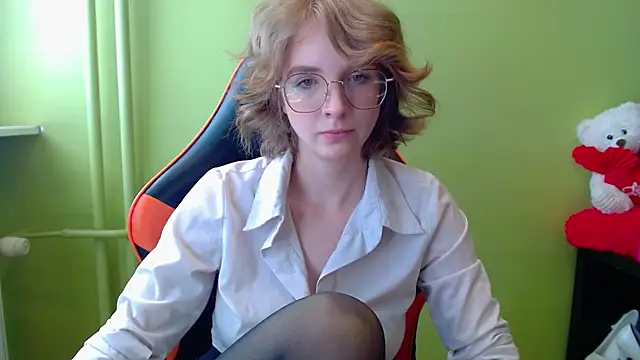 Snapshot of juicyPenny chatting on 04-24-26, 08:38 juicyPenny online show from 04-24-26, 08:38