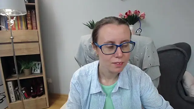 Snapshot of sweetxLizzy chatting on 06-11-26, 04:42 sweetxLizzy online show from 06-11-26, 04:42