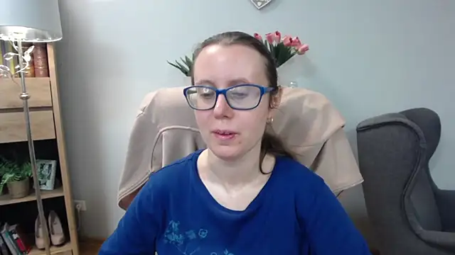 Snapshot of sweetxLizzy chatting on 04-21-26, 04:30 sweetxLizzy online show from 04-21-26, 04:30