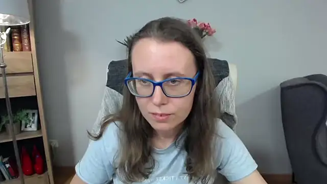Snapshot of sweetxLizzy chatting on 05-06-26, 04:38 sweetxLizzy online show from 05-06-26, 04:38