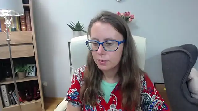 Snapshot of sweetxLizzy chatting on 07-14-26, 04:28 sweetxLizzy online show from 07-14-26, 04:28