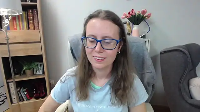 Snapshot of sweetxLizzy chatting on 05-25-26, 04:34 sweetxLizzy online show from 05-25-26, 04:34