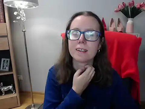 sweetxLizzy online show from 12-17-25, 06:29