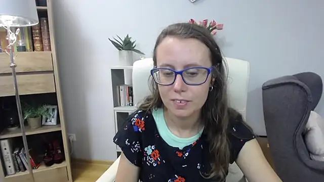 Snapshot of sweetxLizzy chatting on 07-16-26, 05:26 sweetxLizzy online show from 07-16-26, 05:26