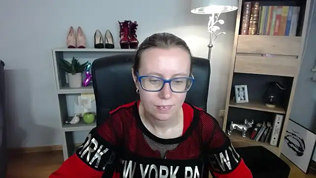 sweetxLizzy online show from 11-03-25, 05:23