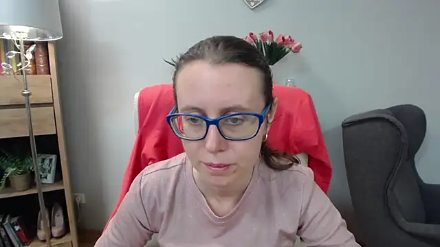 Snapshot of sweetxLizzy chatting on 04-23-26, 04:30 sweetxLizzy online show from 04-23-26, 04:30