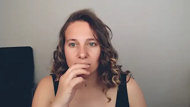 Darklure  online show from 09-24-25, 02:12