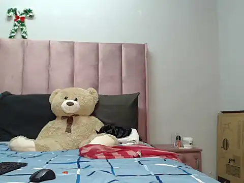 Snapshot of Abby_108 chatting on 02-17-26, 06:27 Abby 108 online show from 02-17-26, 06:27