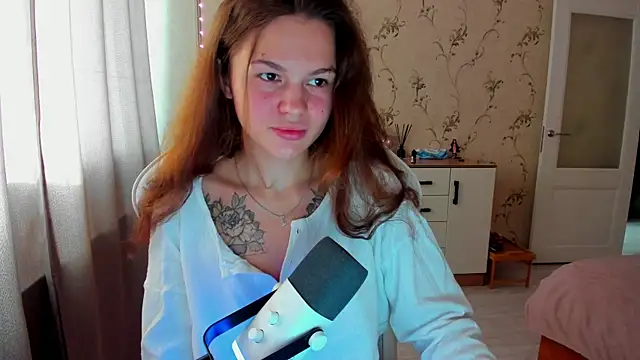 yourdreamm  online show from 10-02-25, 07:12