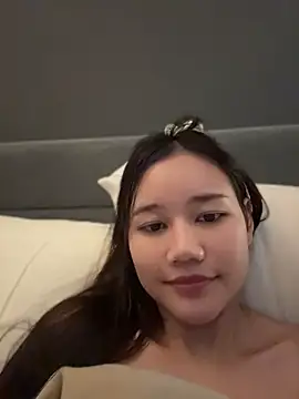 Snapshot of cherrycuteasian chatting on 04-26-26, 10:23 cherrycuteasian online show from 04-26-26, 10:23