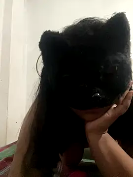 Snapshot of Slllll_Couple00 chatting on 10-15-25, 06:49 Slllll Couple00 online show from 10-15-25, 06:49