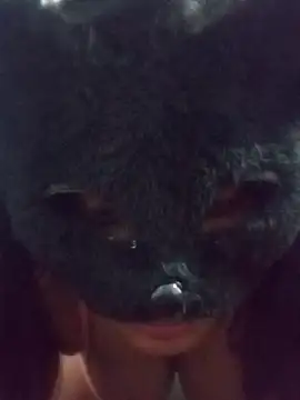 Snapshot of Slllll_Couple00 chatting on 10-28-25, 12:59 Slllll Couple00 online show from 10-28-25, 12:59