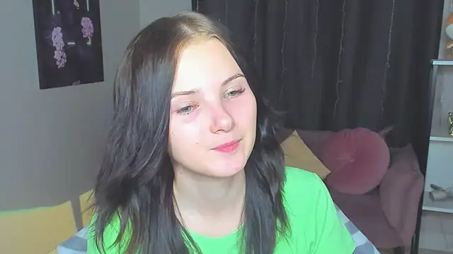Snapshot of Leila_xxBaby chatting on 09-10-25, 11:53 Leila xxBaby online show from 09-10-25, 11:53