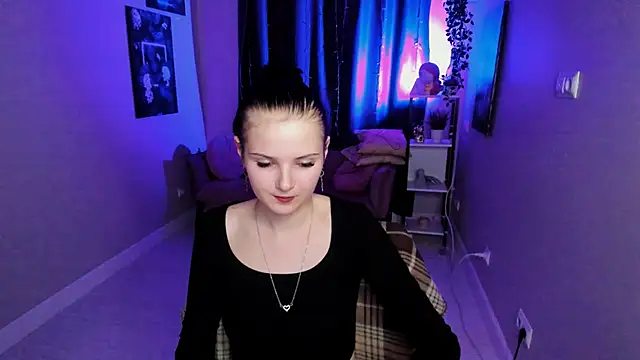 Snapshot of Leila_xxBaby chatting on 10-11-25, 05:36 Leila xxBaby online show from 10-11-25, 05:36