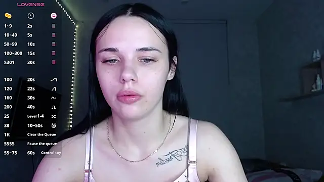Snapshot of Kseni_a chatting on 05-27-26, 02:35 Kseni a online show from 05-27-26, 02:35